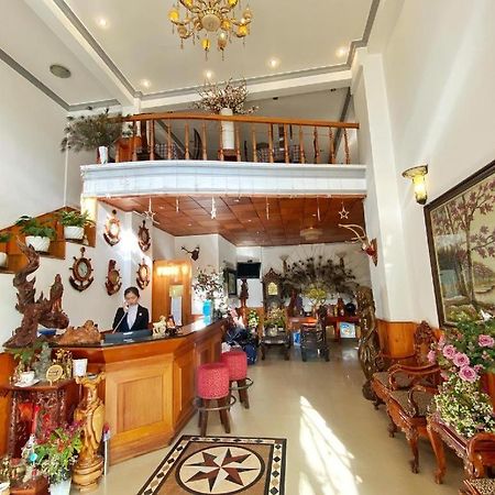 Gold Night Hotel Da Lat Dış mekan fotoğraf